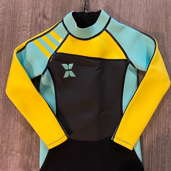 Kids 2.5mm Wetsuit One Piece UV Protection - Picture 2 of 9